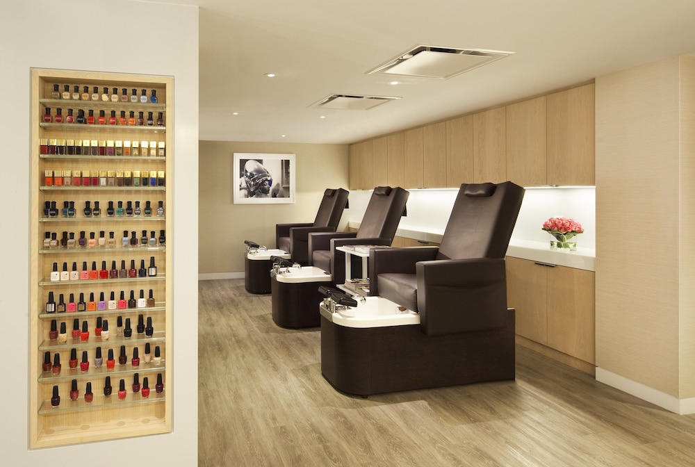 Nail Salon