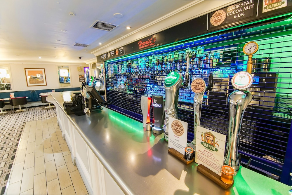 Hotel Bar