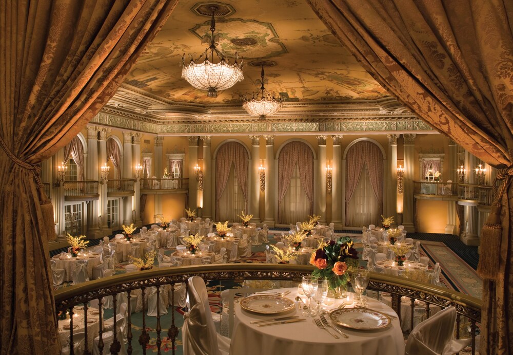 Banquet hall, Millennium Biltmore Los Angeles