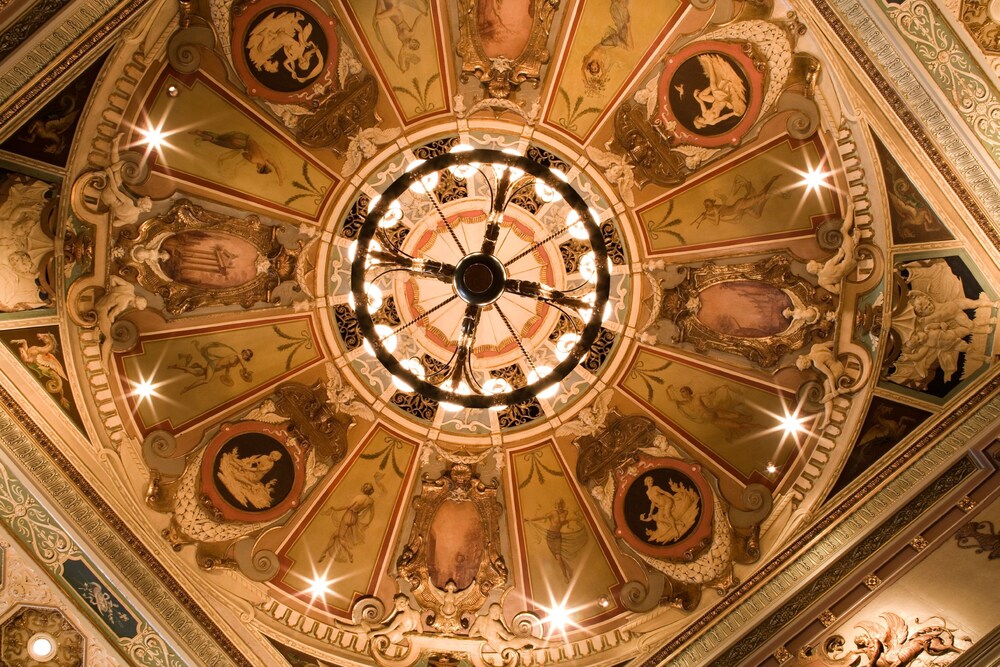 Interior, Millennium Biltmore Los Angeles