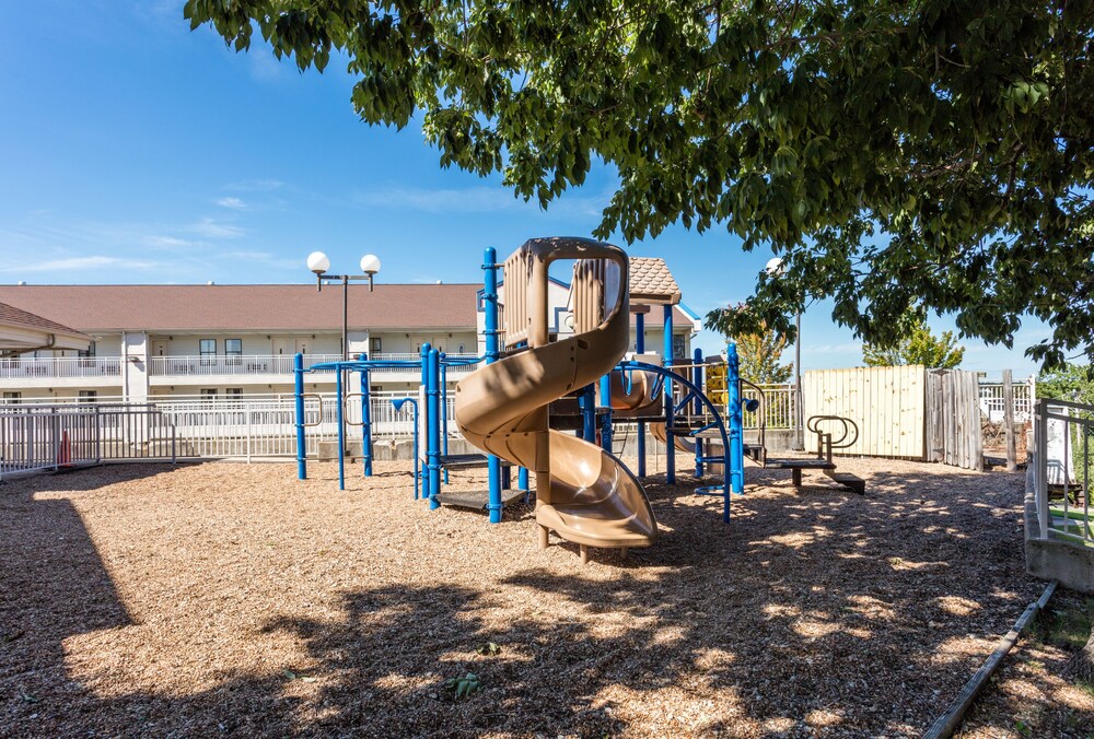 Childrens Play Area - Outdoor