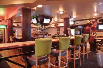 Hotel Bar