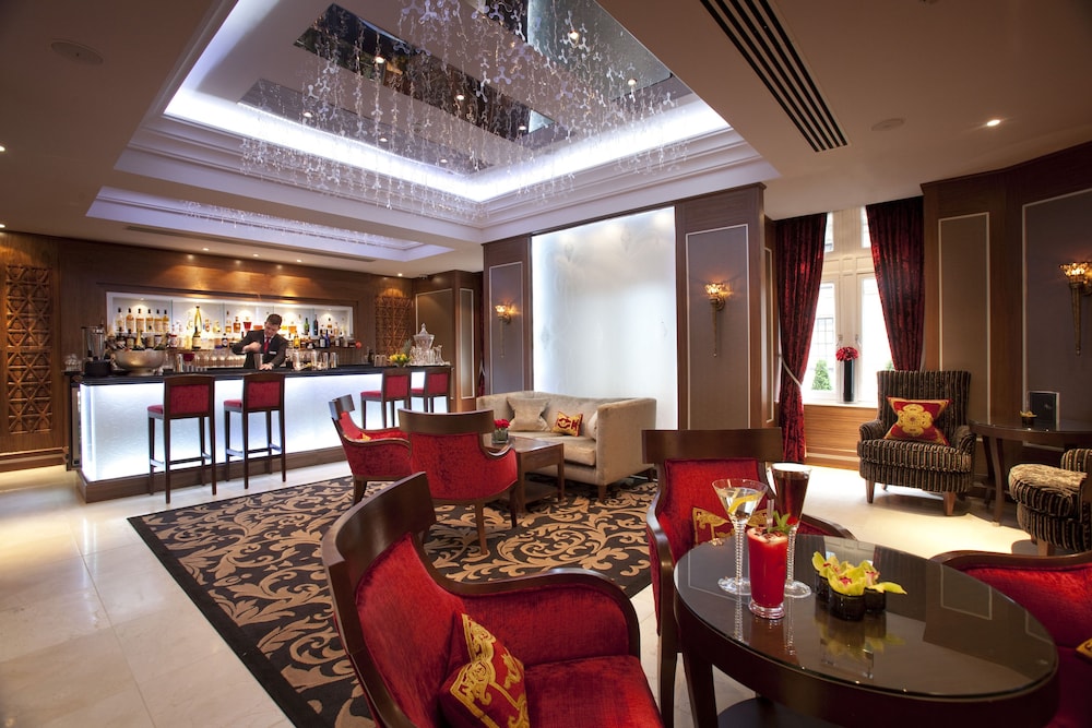 Hotel Bar