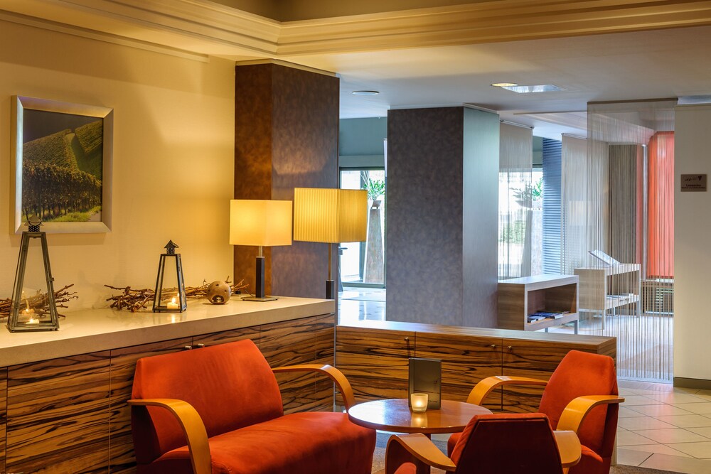 Lobby-Lounge