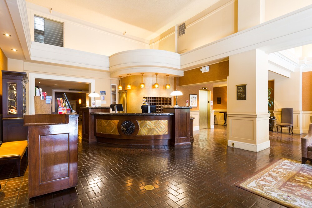 Concierge Desk