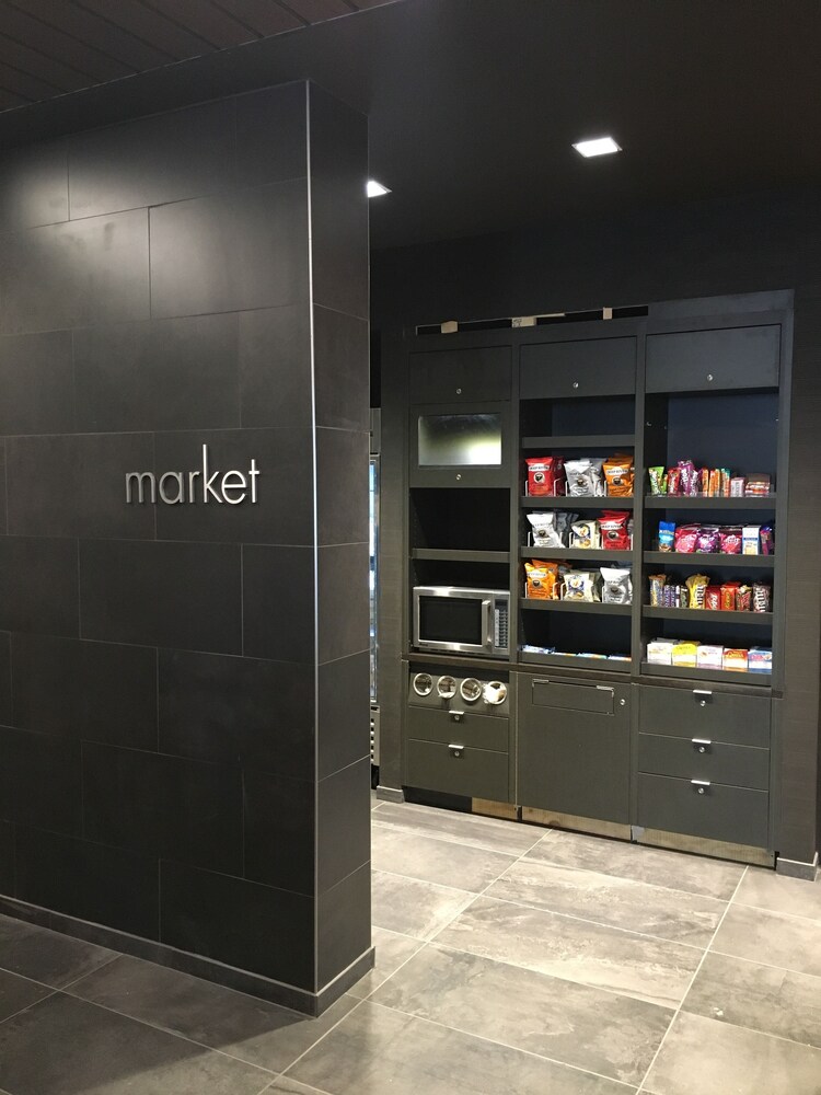Snack Bar