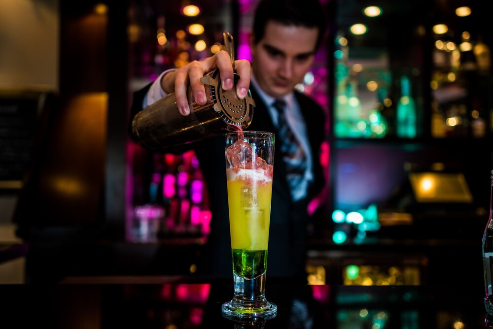 Hotel Bar