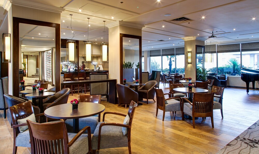 Hotel Bar