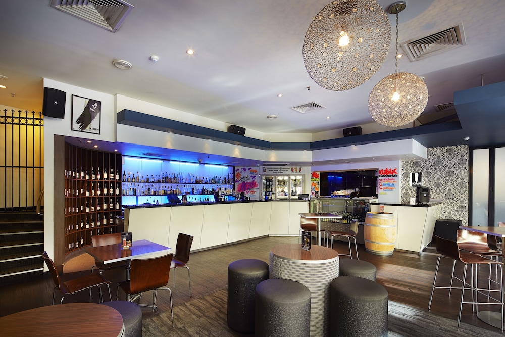 Hotel Bar