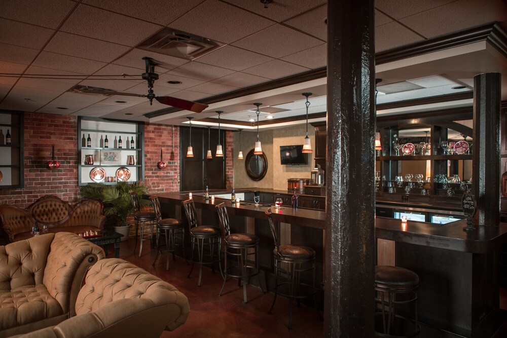 Hotel Bar