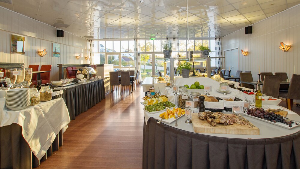Food Court