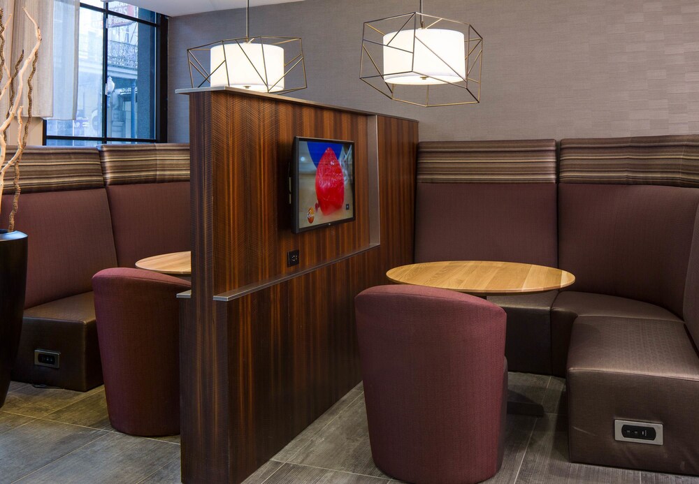 Hotel Lounge