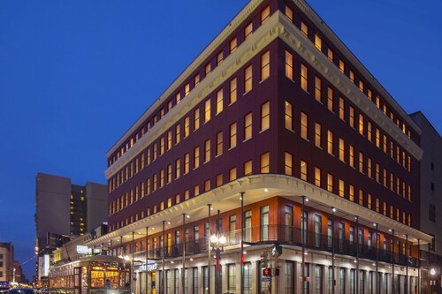 Courtyard by Marriott New Orleans Near the French Quarter