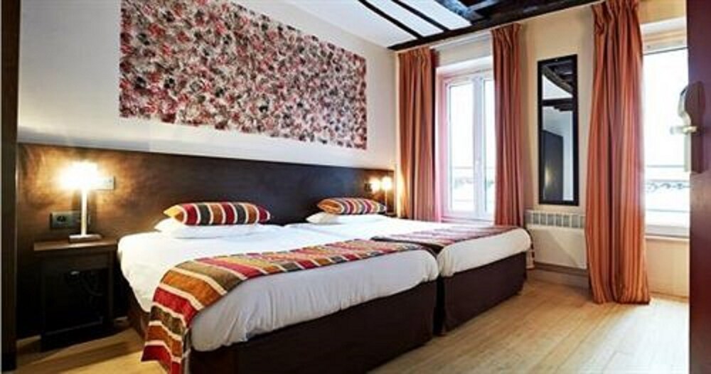 Guestroom
