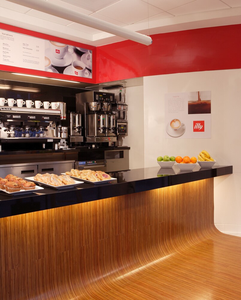 Coffee Shop