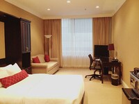 Standard Room, 1 Queen Bed, Accessible, Bathtub