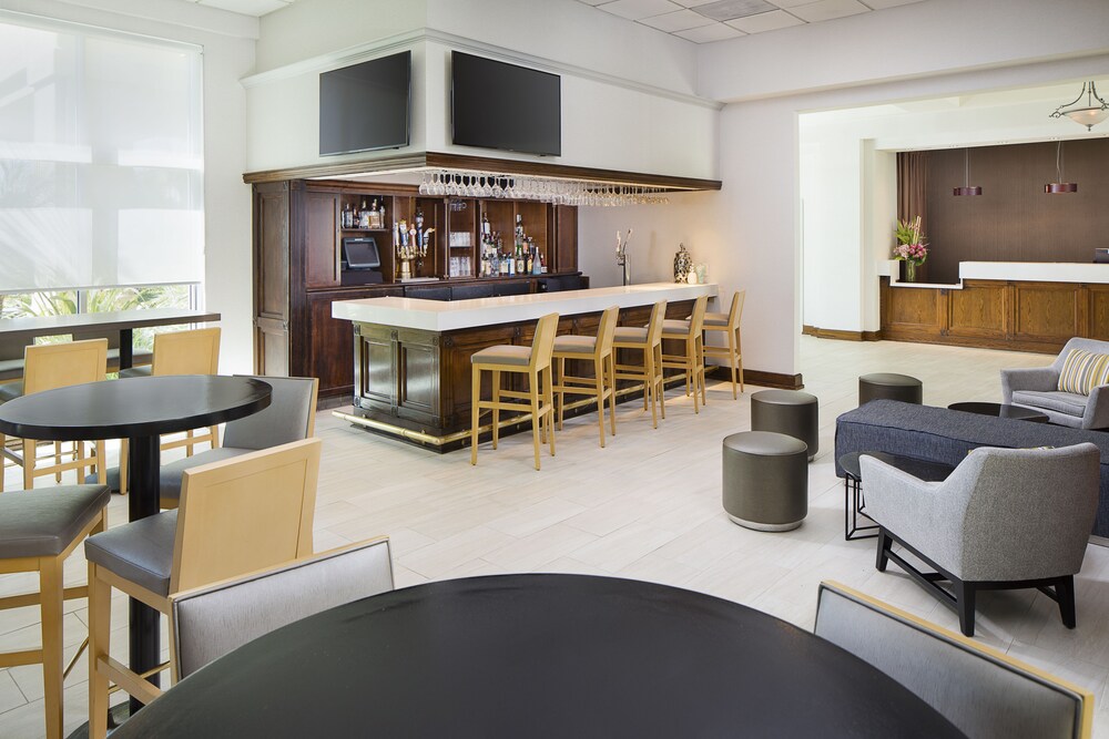 Hotel Lounge