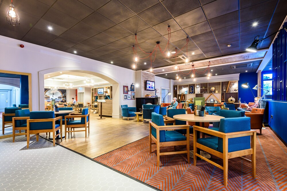 Hotel Bar