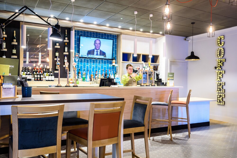 Hotel Bar