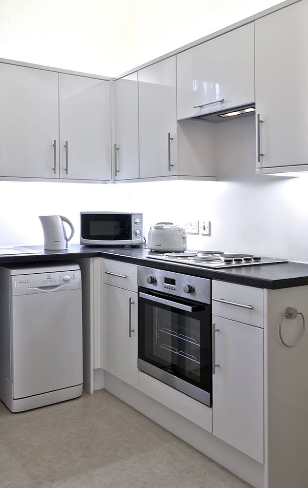 Apartment, 3 Bedrooms - In-Room Kitchen