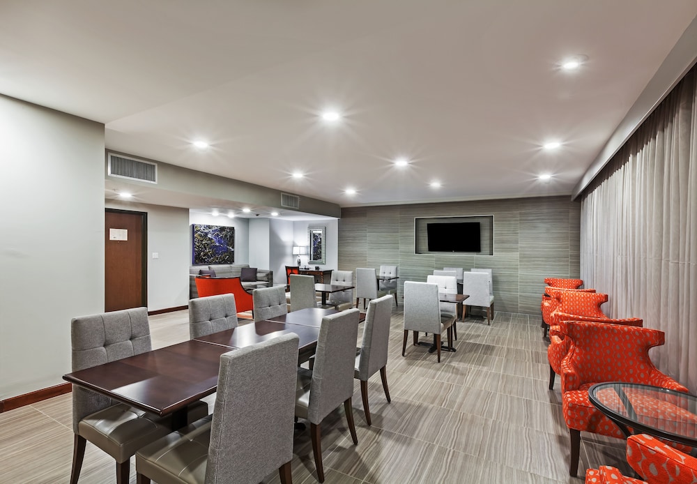 Executive Lounge