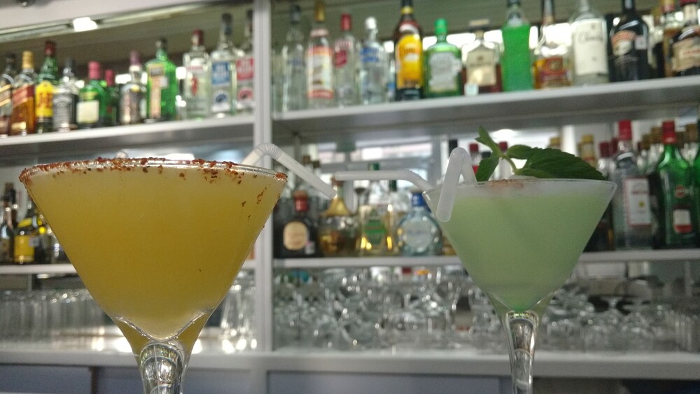 Hotel Bar