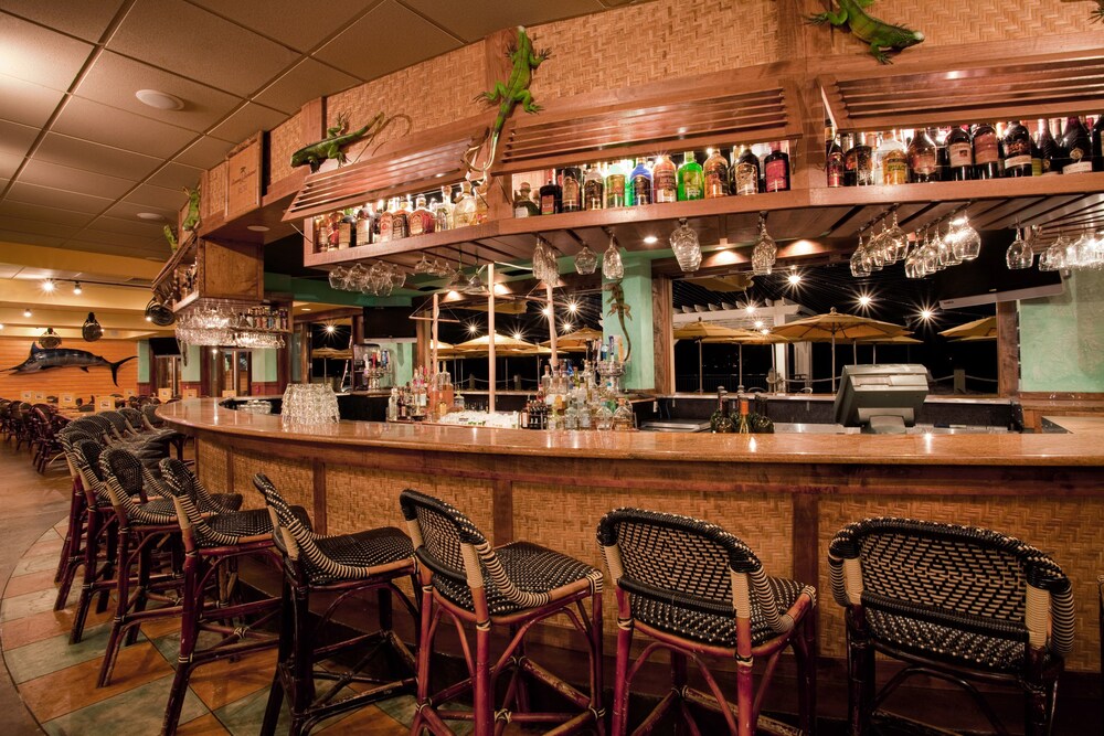 Hotel Bar