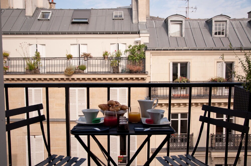 Guestroom View