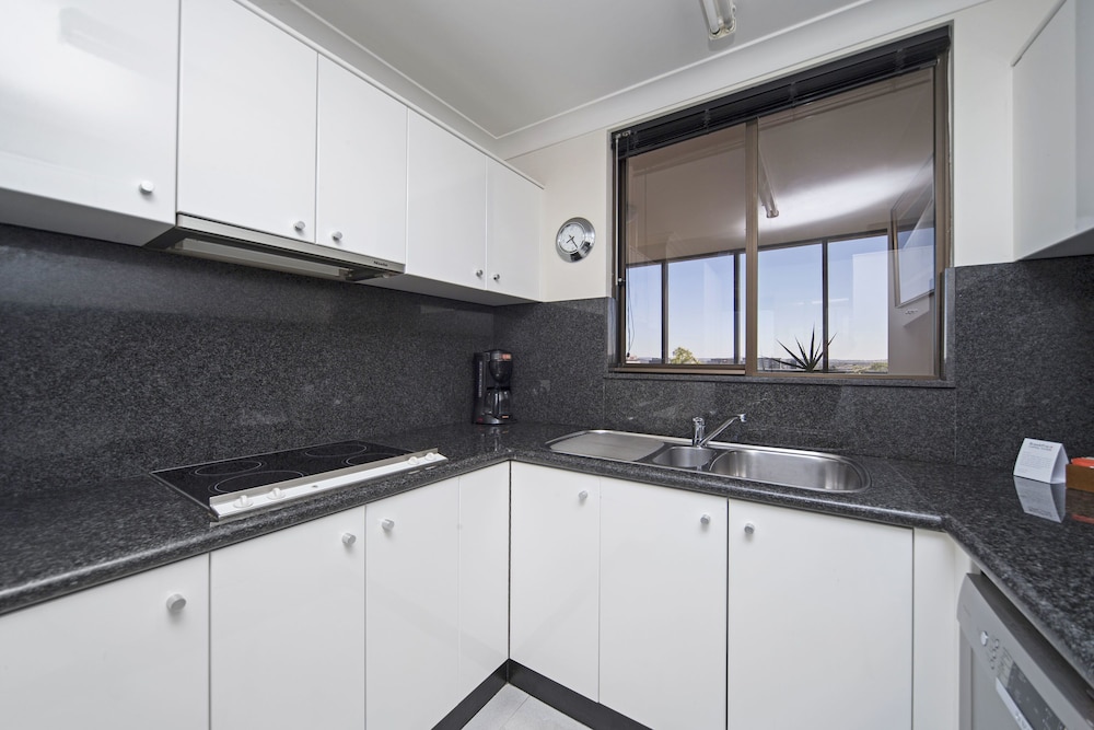 Three Bedroom Penthouse - In-Room Kitchen