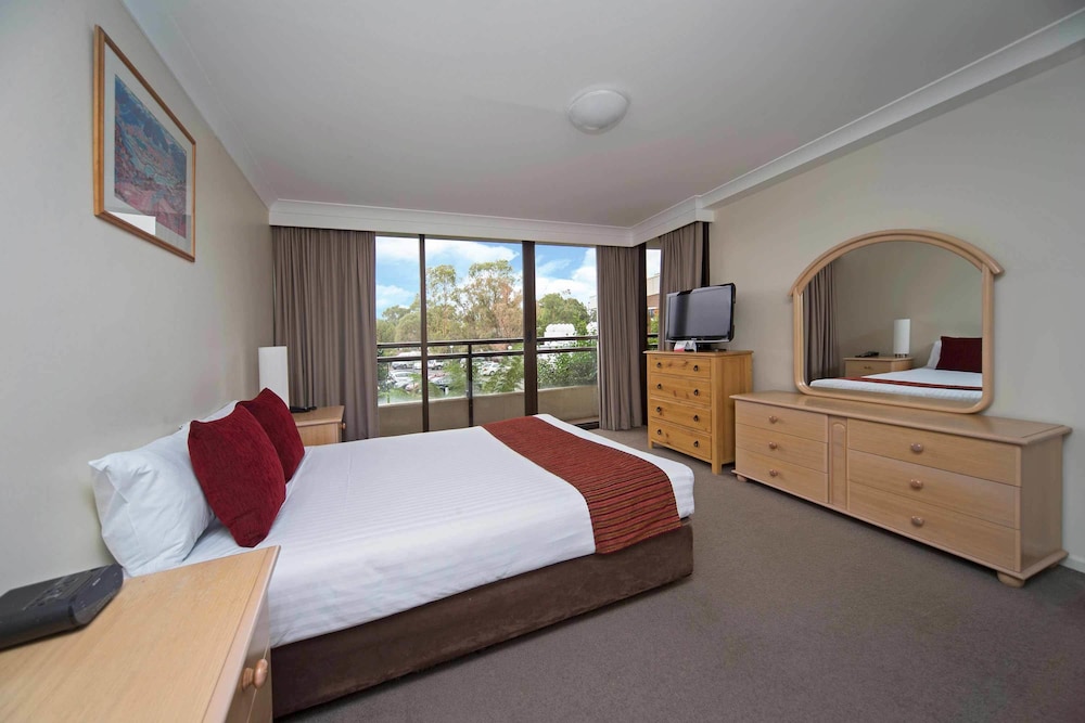 One Bedroom Apartment - Guestroom