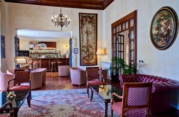Hotel Lounge