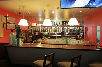 Hotel Bar