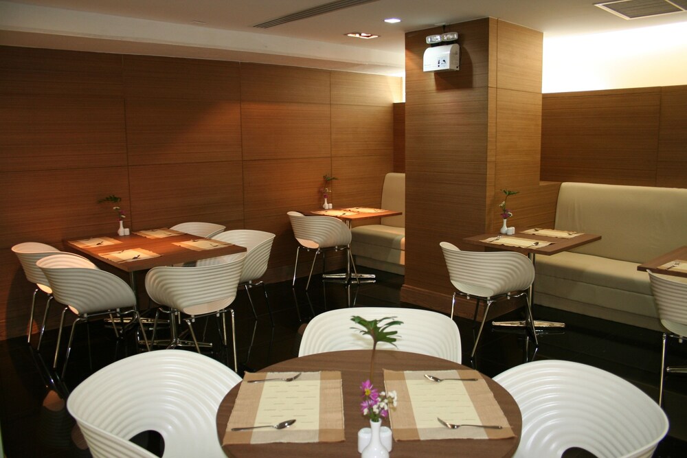 Coffee Shop