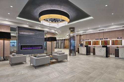 Delta Hotels by Marriott Edmonton Centre Suites