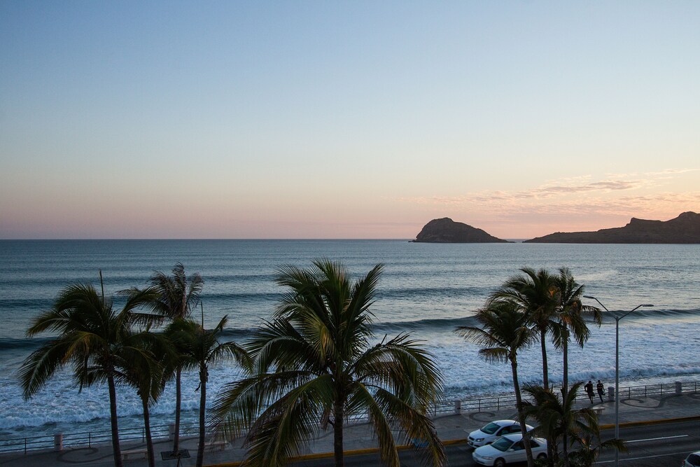Beach/Ocean View