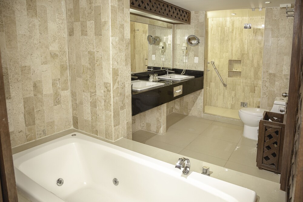 Jetted Tub