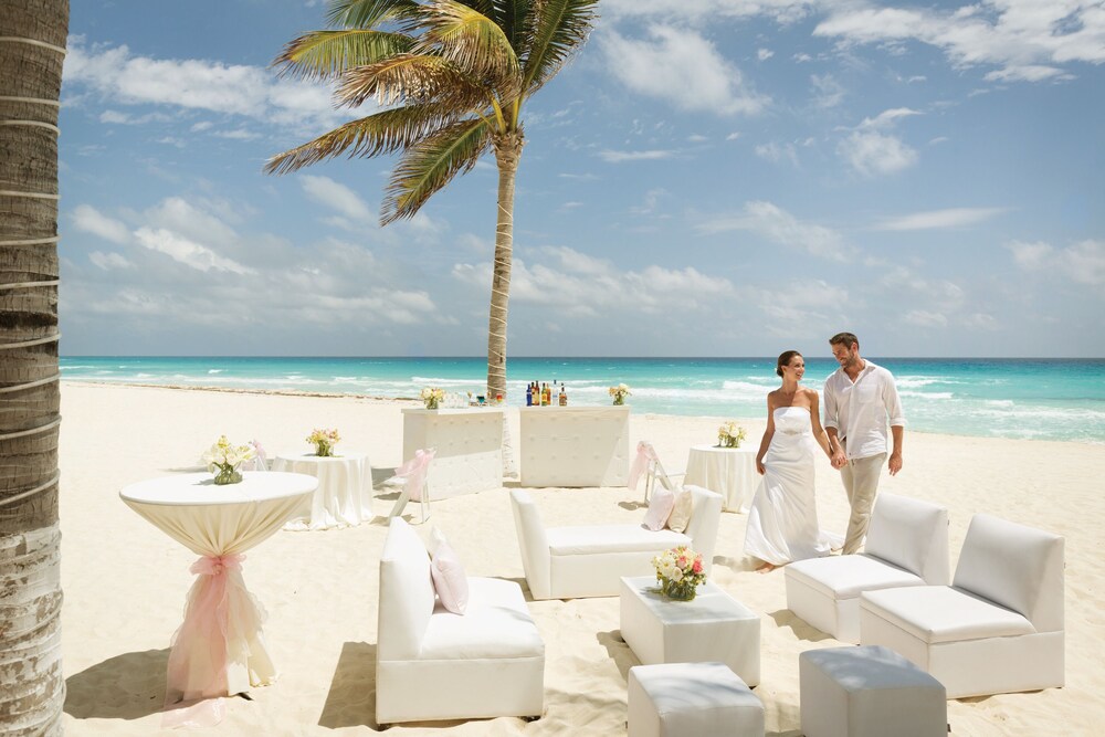 Outdoor Banquet Area