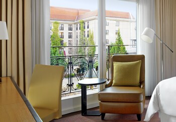 Guestroom View