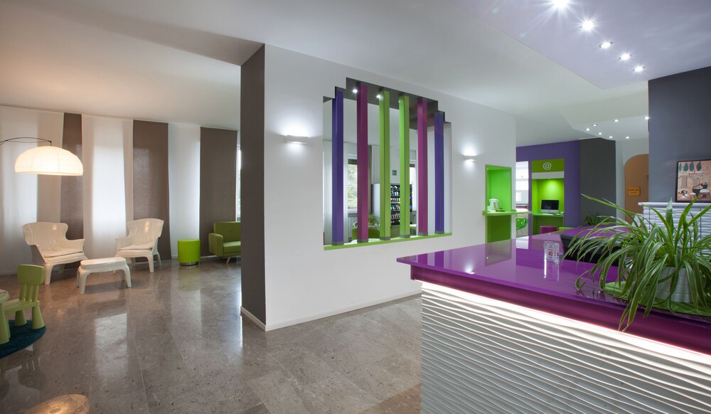 Childrens Play Area - Indoor