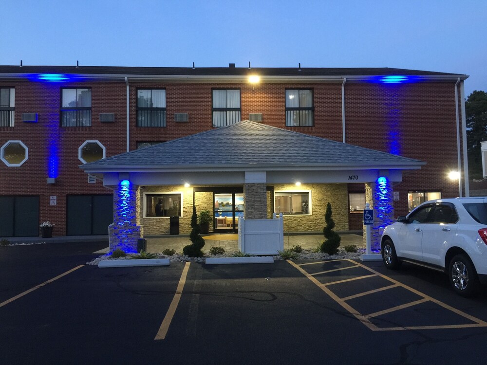 Hotel Front - Evening/Night