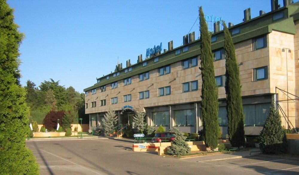 Fachada del hotel