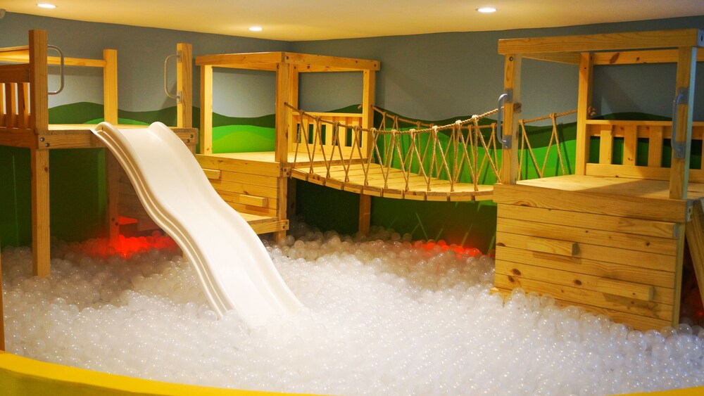 Childrens Play Area - Indoor