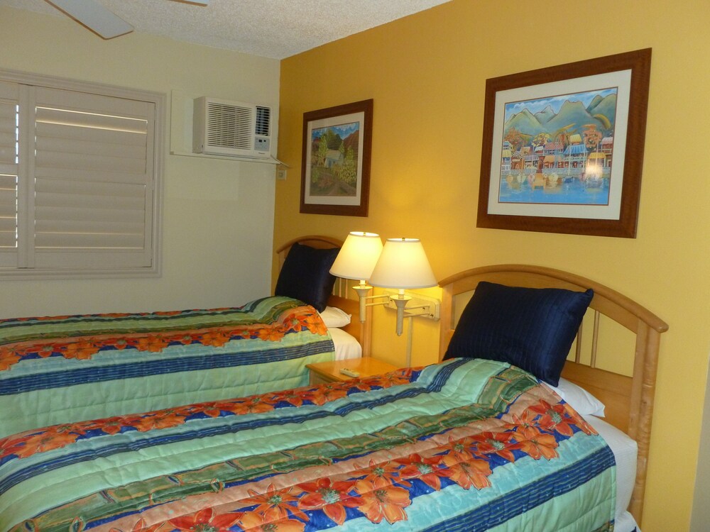 Premium Condo, 2 Bedrooms, Kitchen, Ocean View - Guestroom