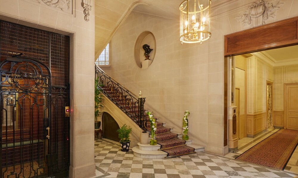 Staircase, Hotel Raphael