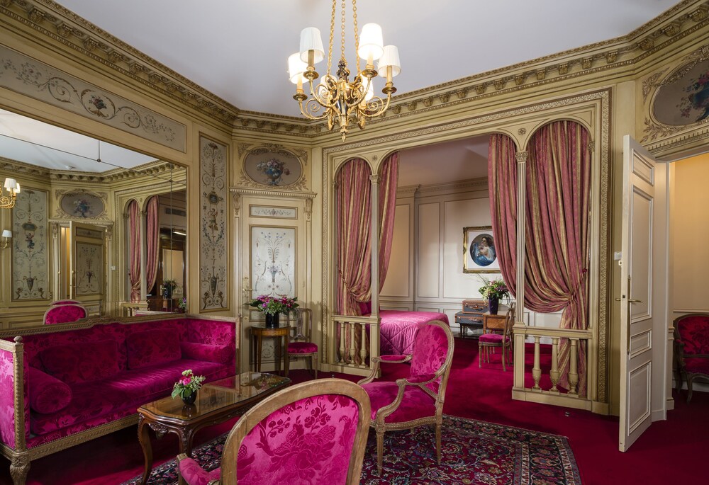 Living room, Hotel Raphael