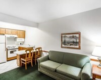Saguaro Suite - 1 Bedroom, King with Kitchenette