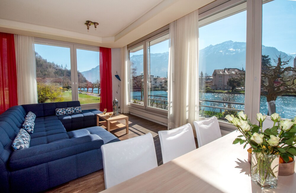Deluxe Apartment - Living Room