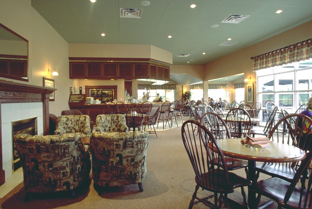 Hotel Lounge