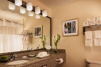 Suite, 1 King Bed, Non Smoking, Jetted Tub