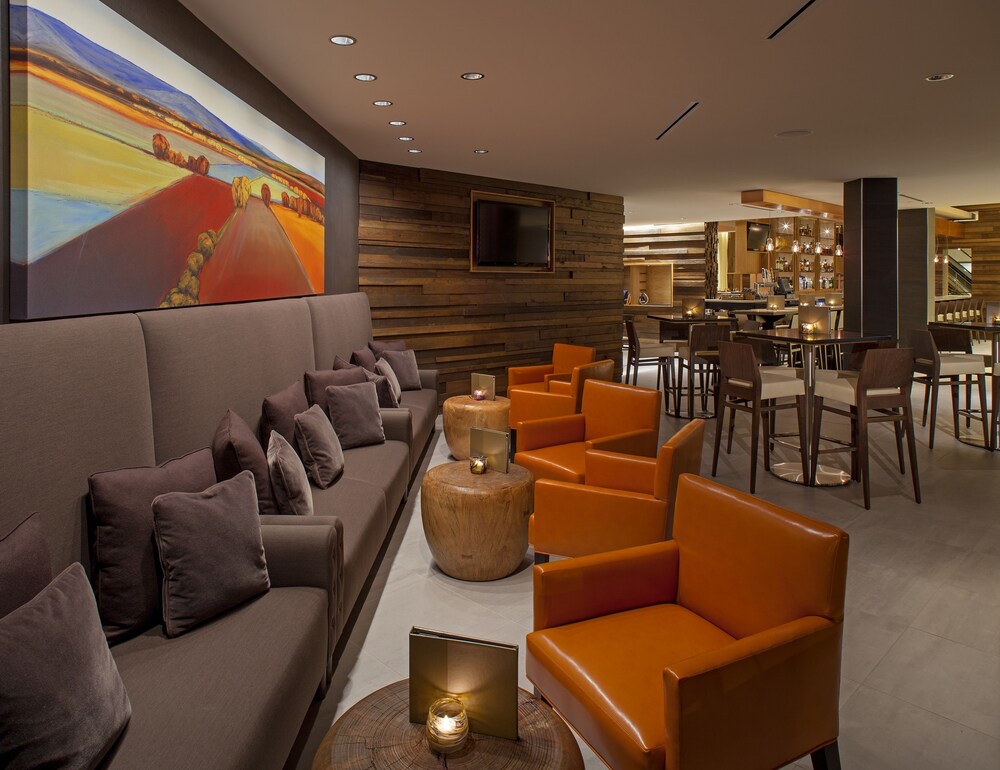 Hotel Lounge